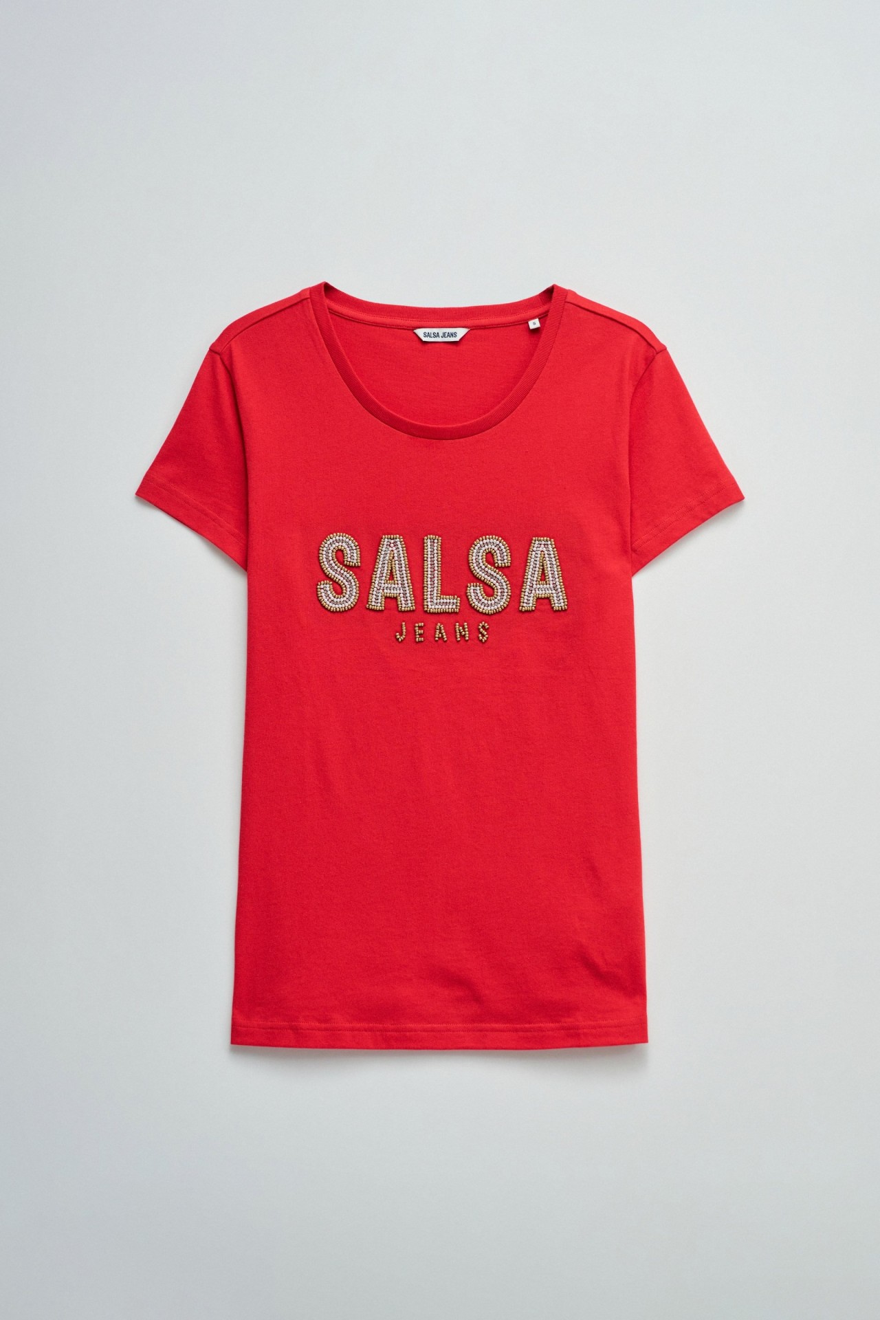 T-SHIRT MIT BRANDING