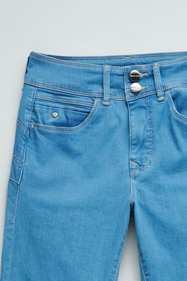 SECRET PUSH IN SKINNY SOFT TOUCH JEANS