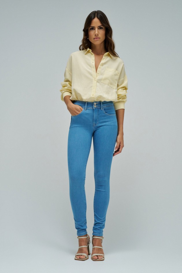 SECRET PUSH IN SKINNY SOFT TOUCH JEANS