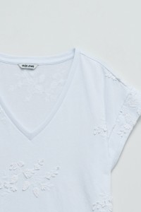 T-SHIRT AVEC BRODERIES