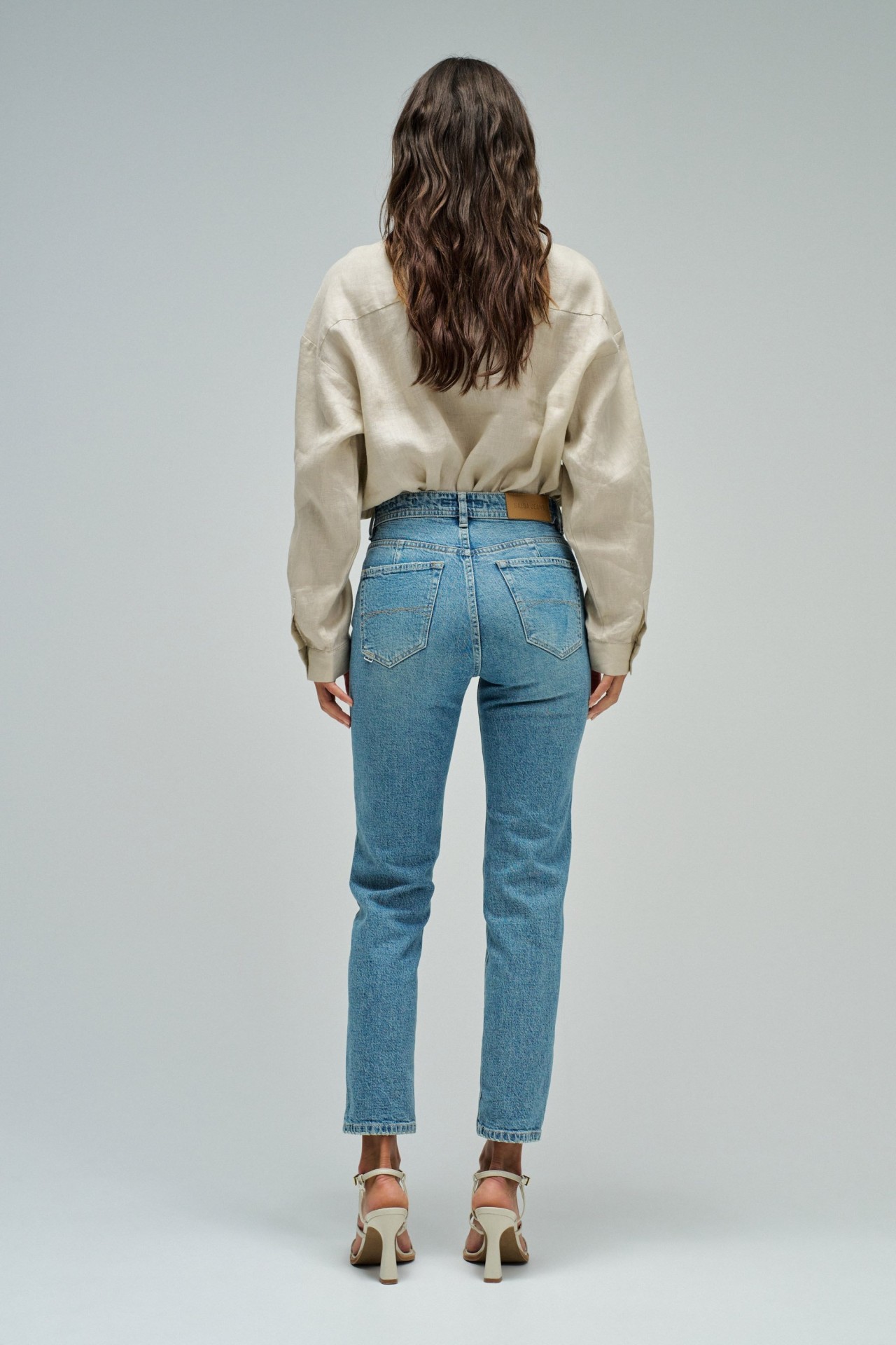 TRUE CROPPED SLIM JEANS