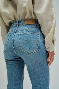 TRUE CROPPED SLIM JEANS
