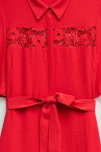 VESTIDO CAMISEIRO MIDI COM RENDA