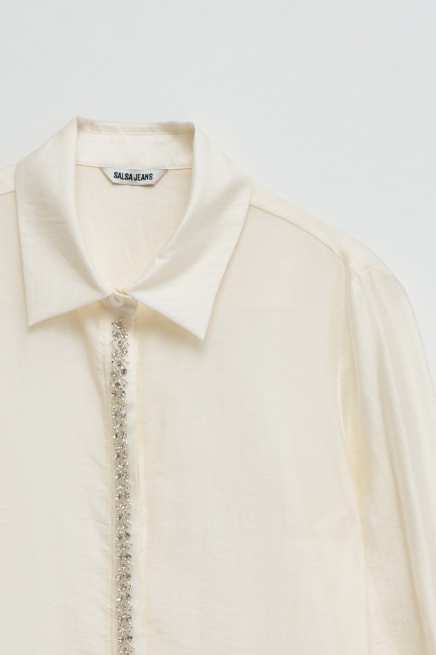 CAMISA COM BRILHOS