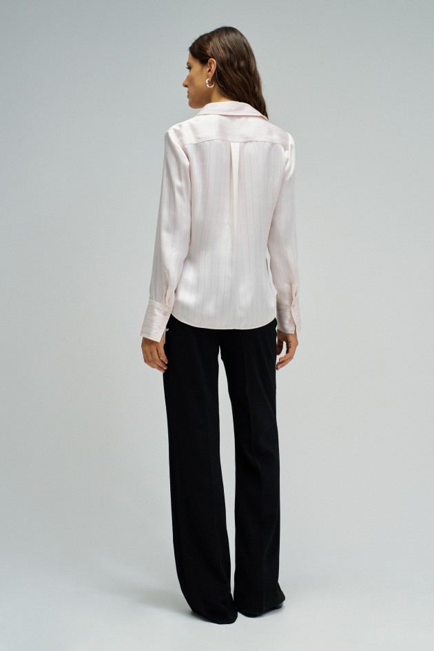 CAMISA ACETINADA COM RISCAS