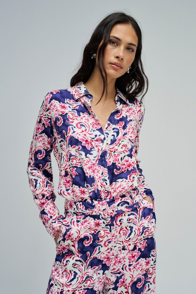 CAMISA COM PADR�O FLORAL