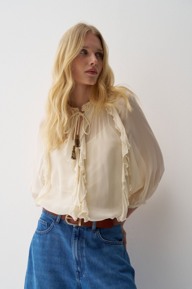BLOES MET RUFFLES