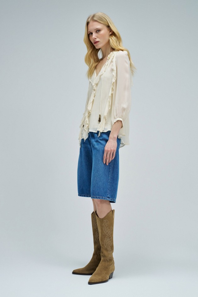 BLOES MET RUFFLES