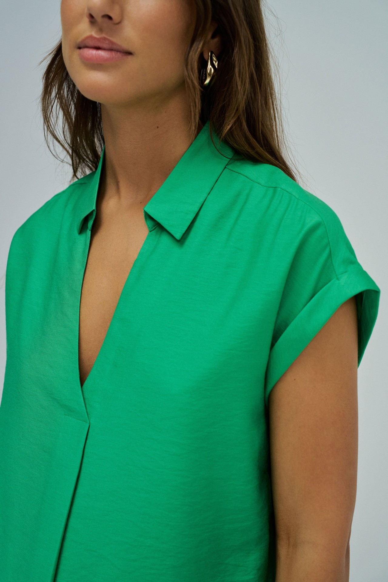 BASIC SHIRT