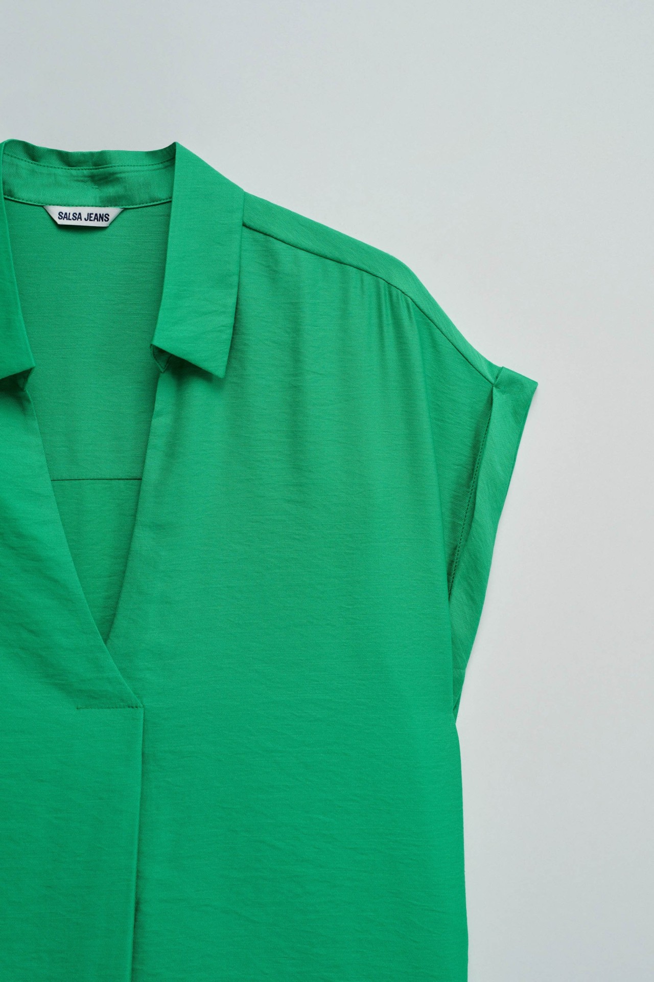 BASIC SHIRT