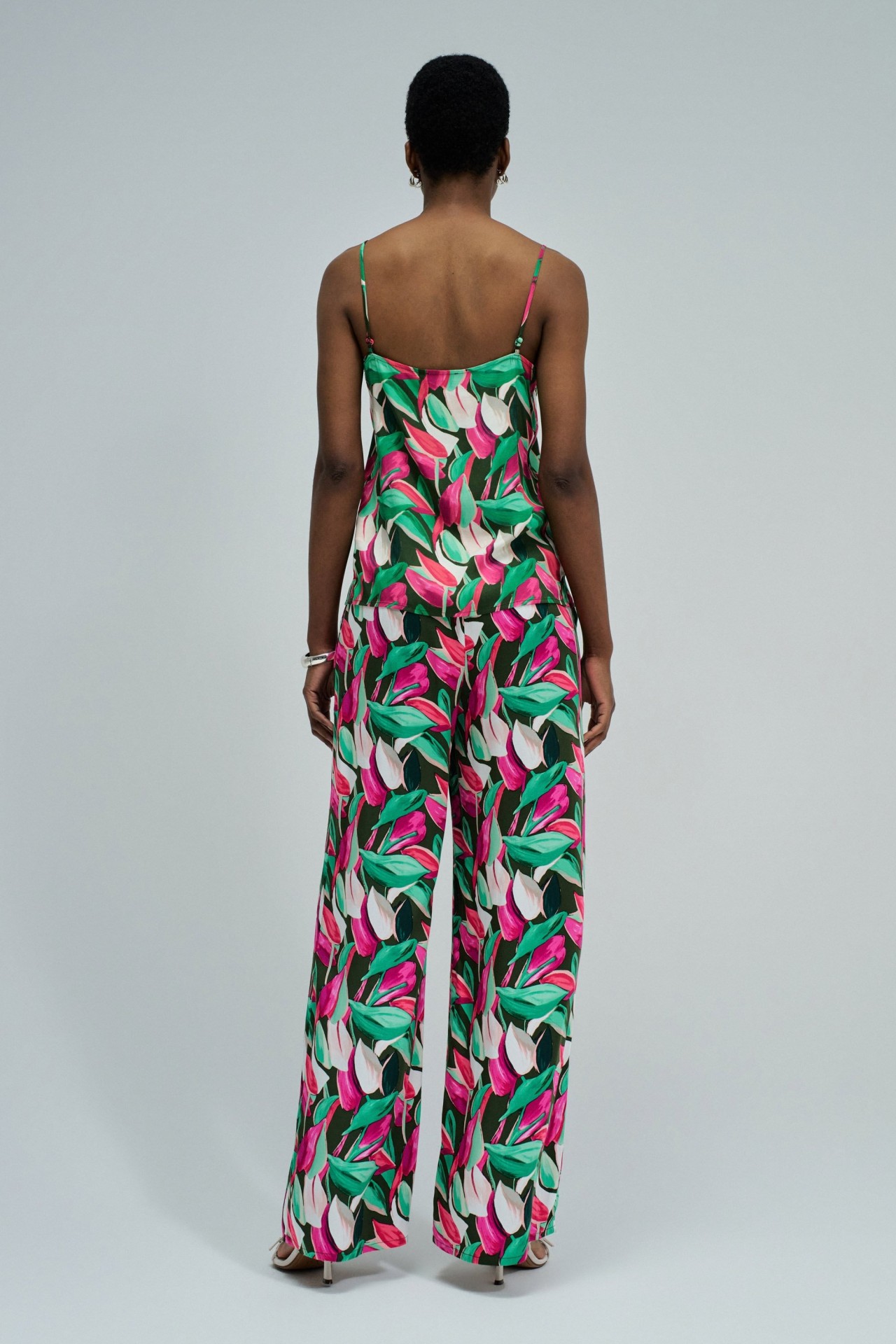TOP WITH FLORAL PATTERN