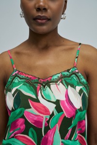 TOP WITH FLORAL PATTERN