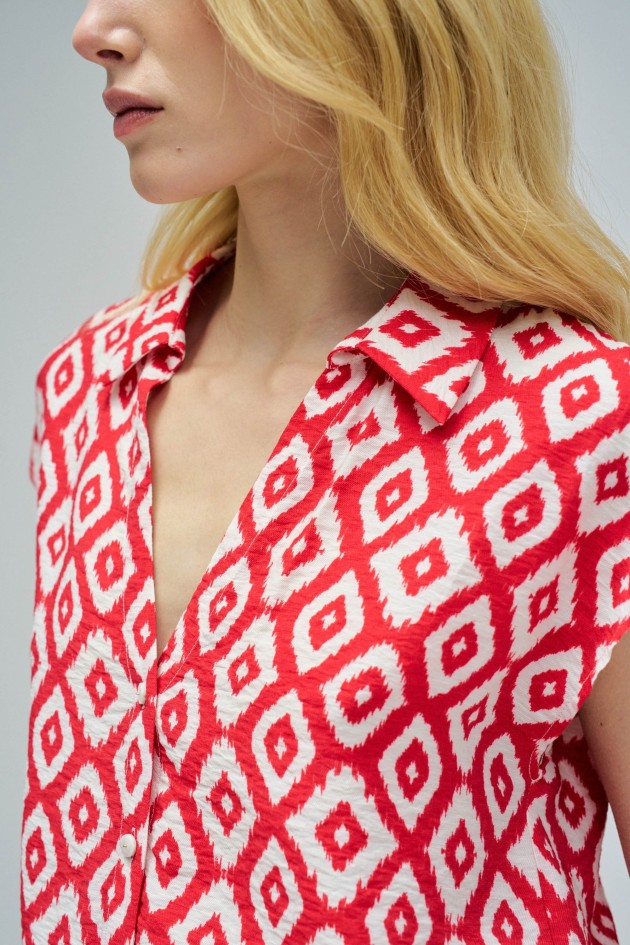 BLUSA COM PADRÃO