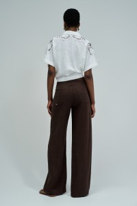 CAMISA COM RENDA E LINHO
