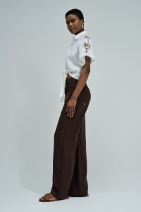 CAMISA COM RENDA E LINHO