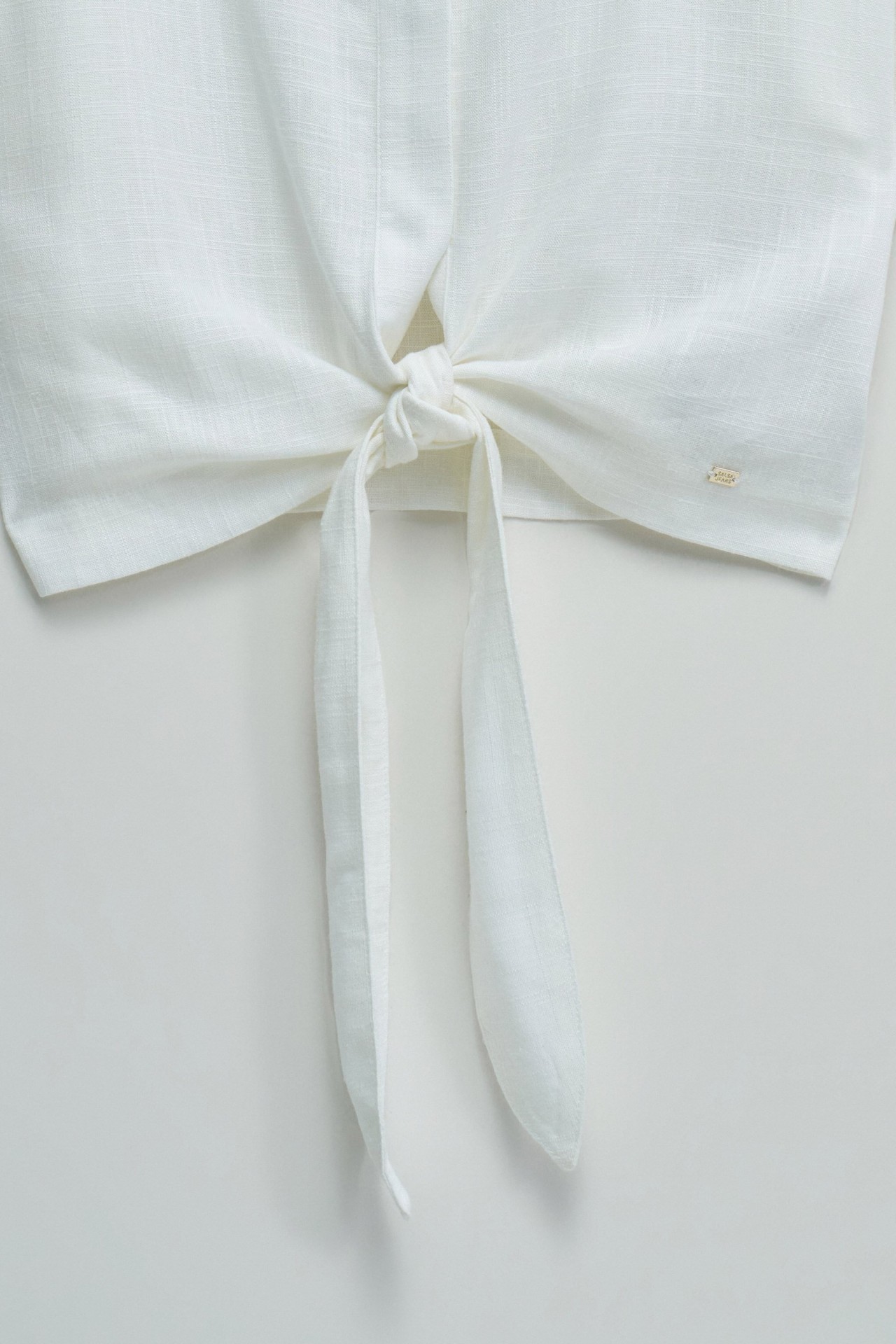 CAMISA COM RENDA E LINHO