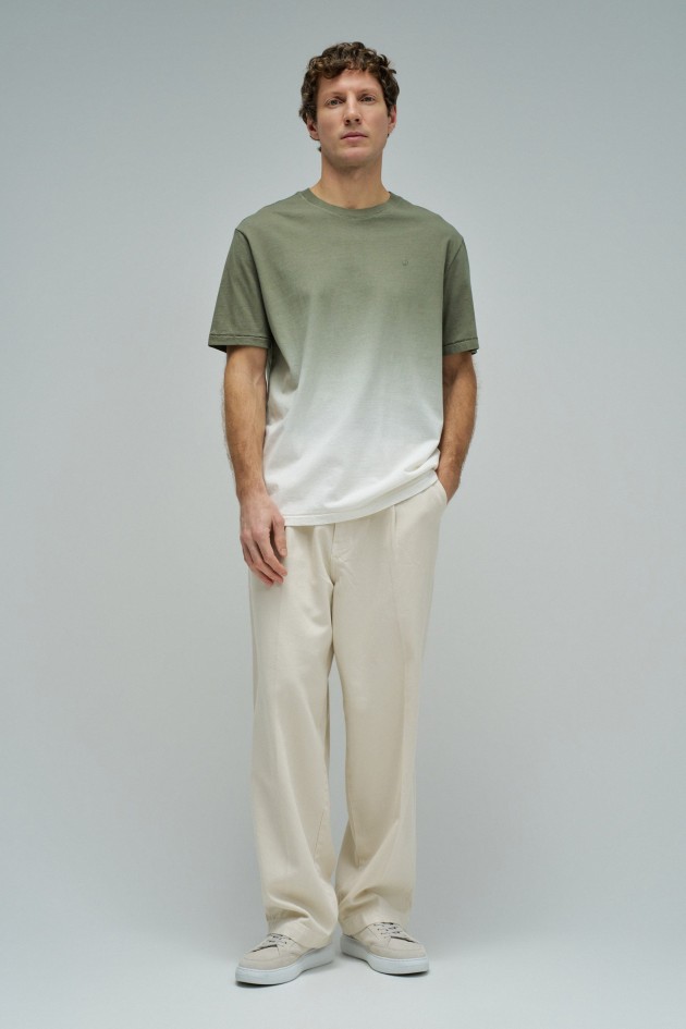 T-SHIRT WITH GRADIENT EFFECT