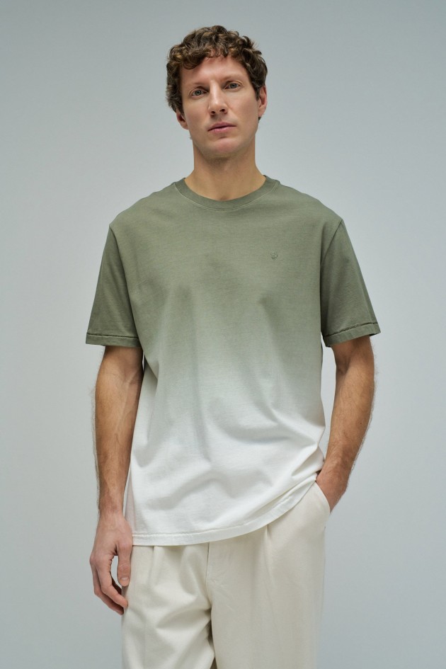T-SHIRT WITH GRADIENT EFFECT