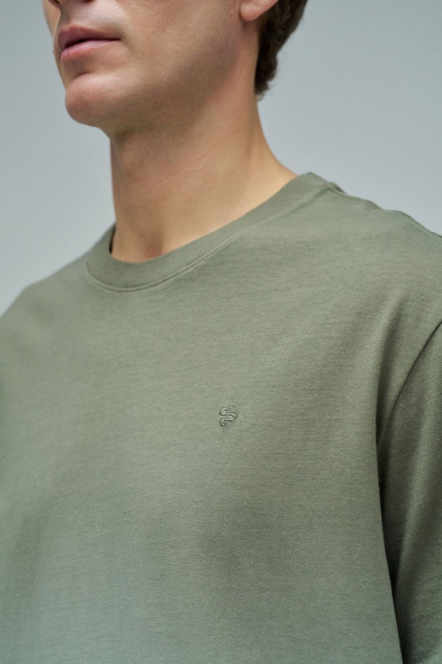 T-SHIRT WITH GRADIENT EFFECT