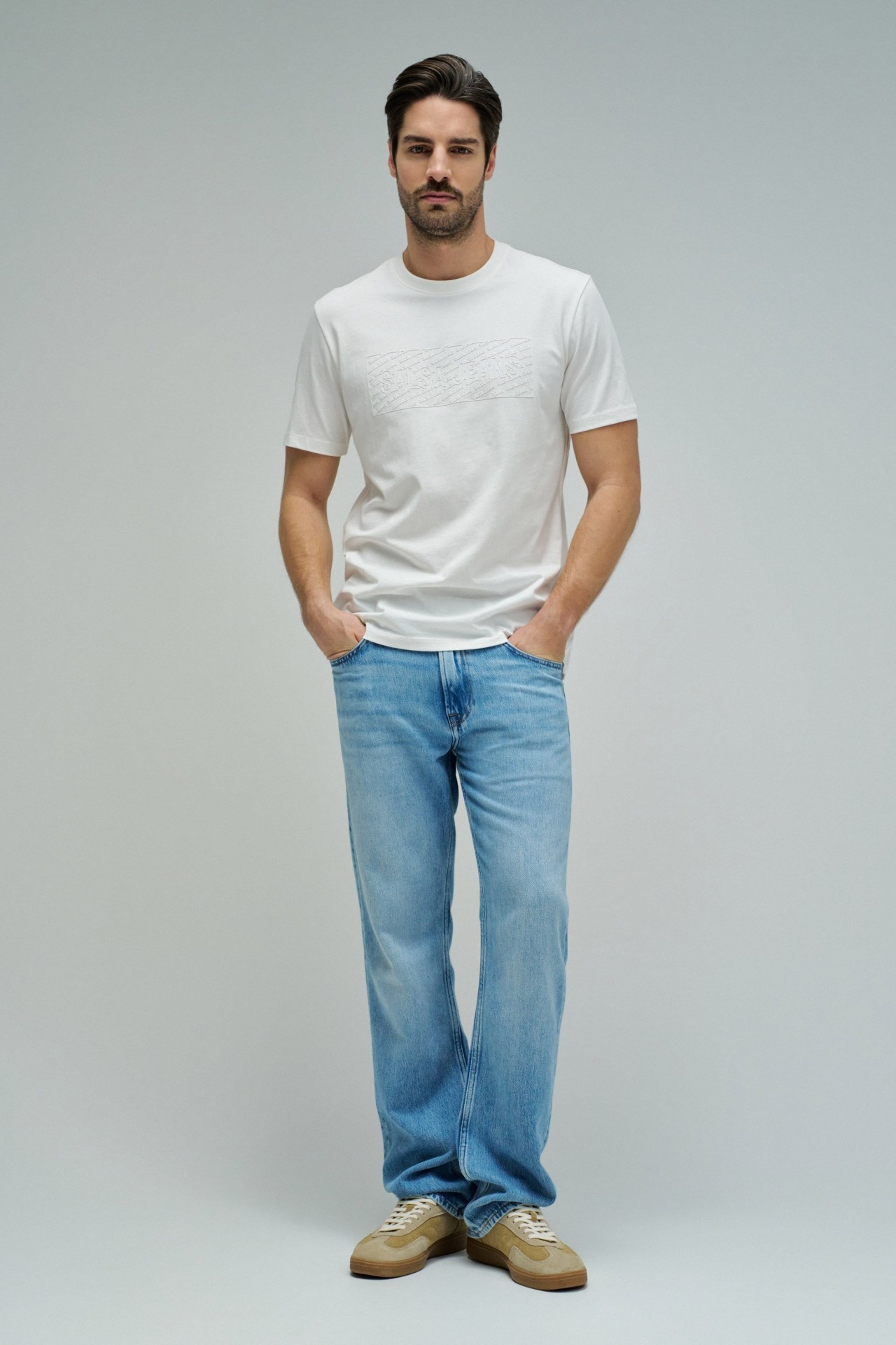 T-SHIRT MET BRANDING