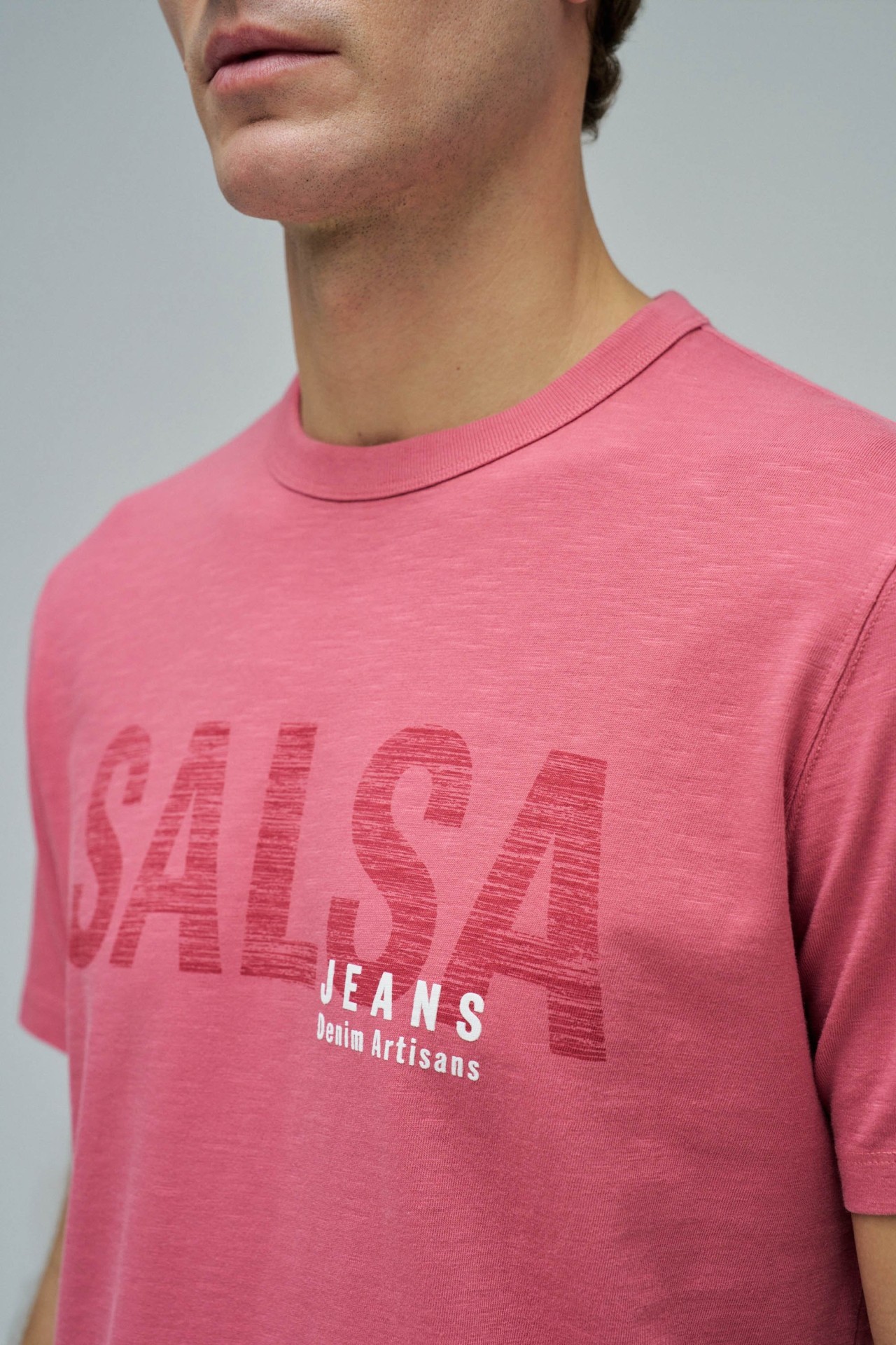 T-SHIRT MET BRANDING