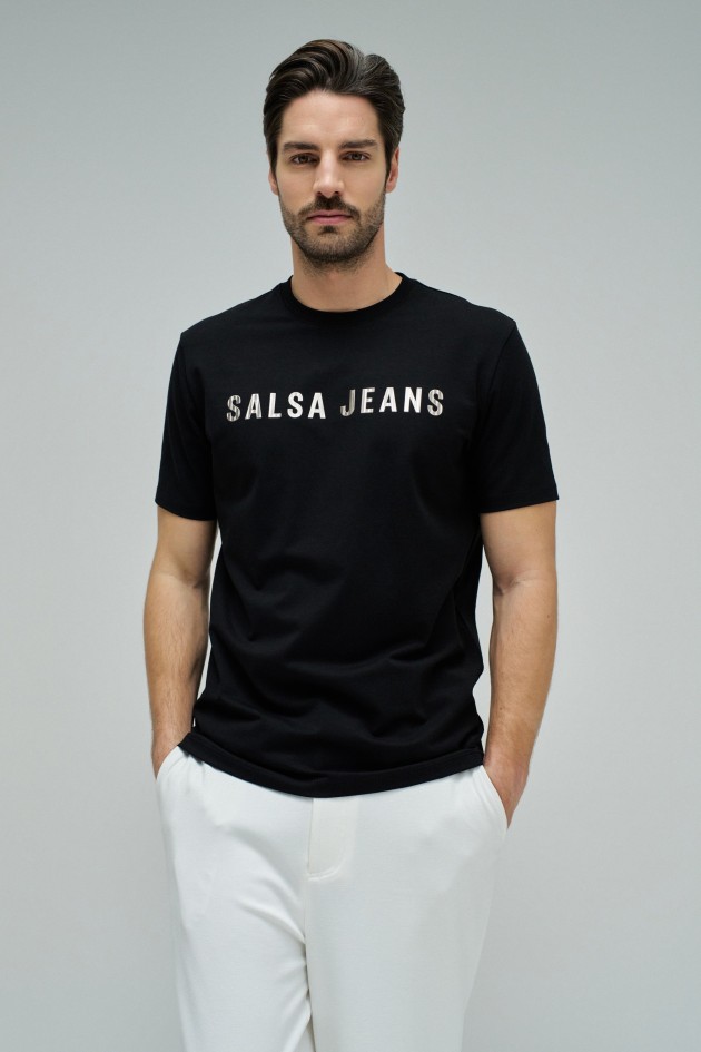T-SHIRT AVEC BRANDING
