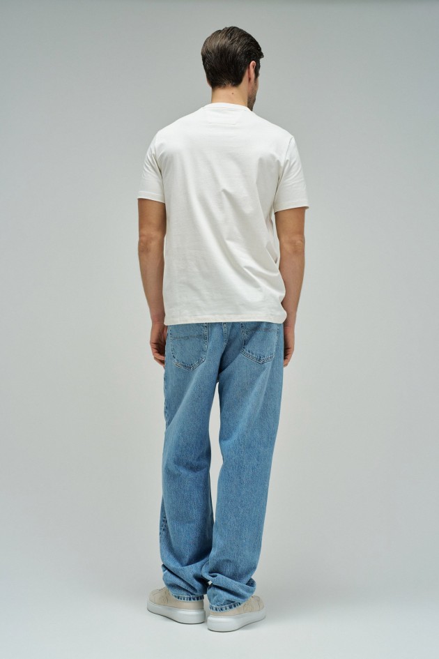 T-SHIRT AVEC BRANDING