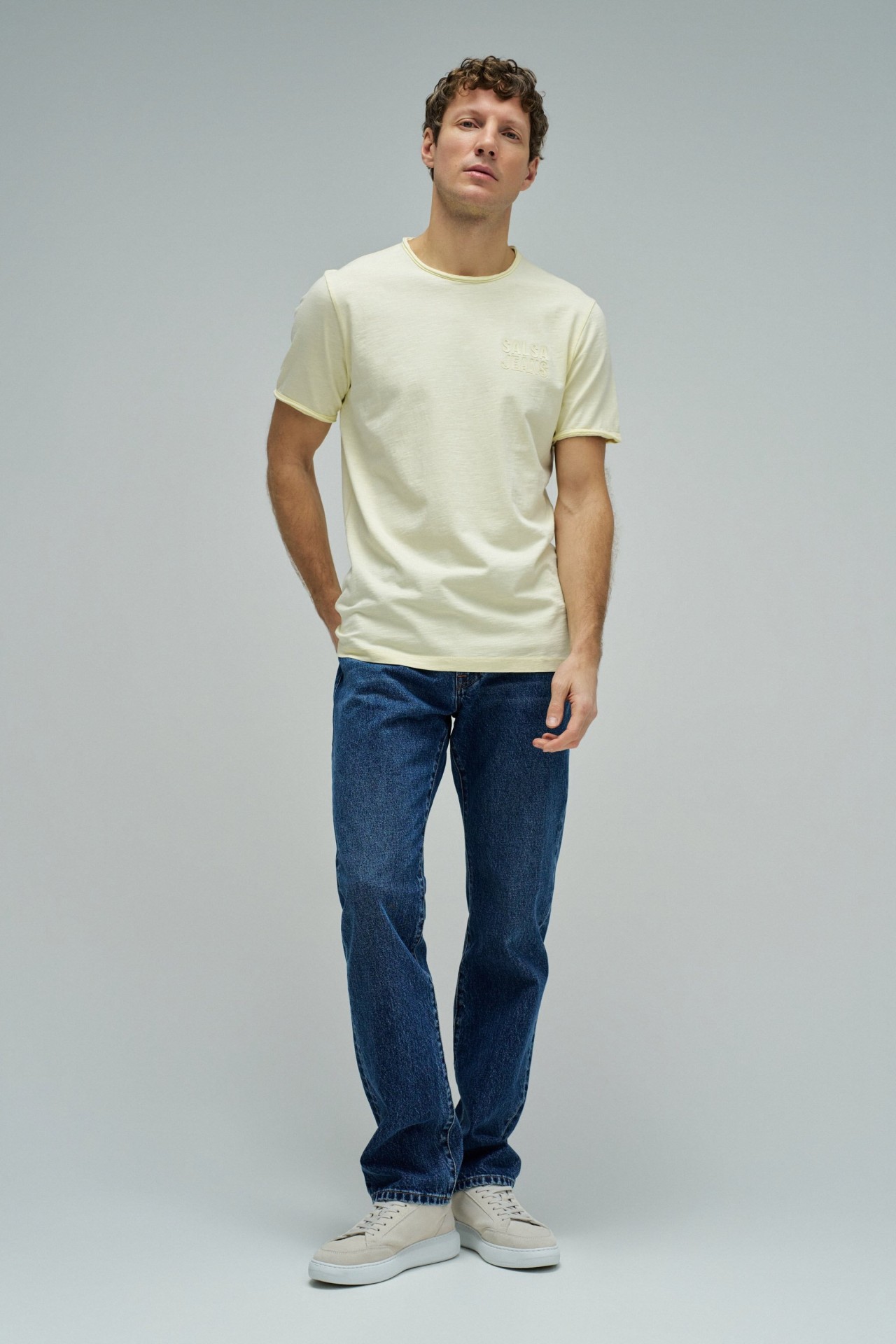 T-SHIRT MET BRANDING