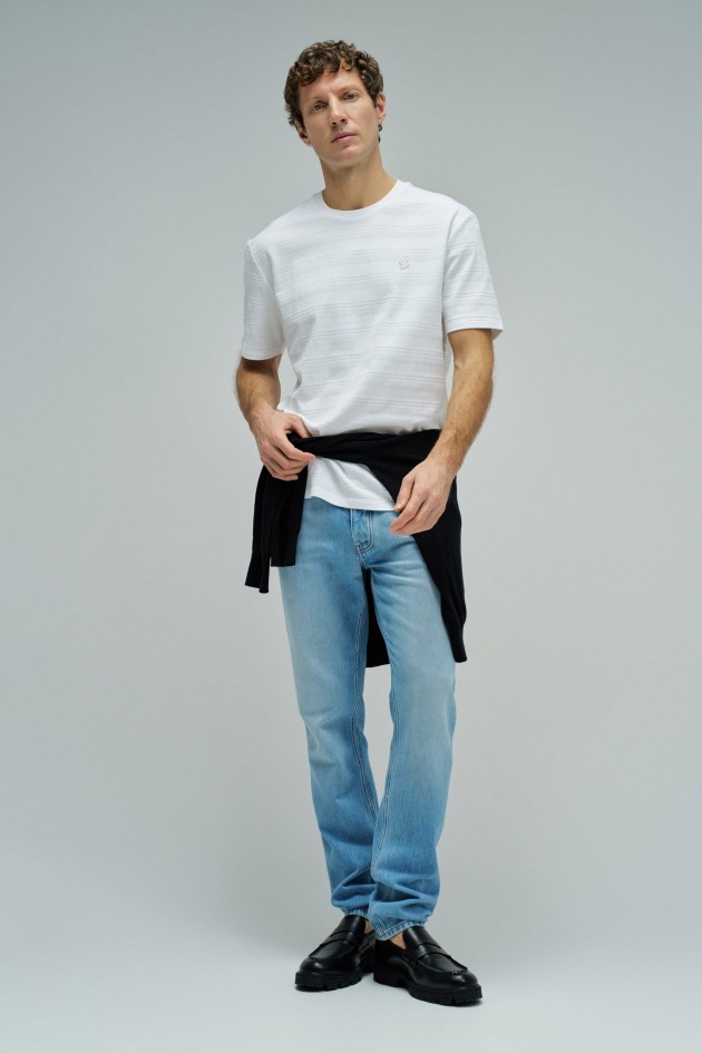TEXTURED T-SHIRT