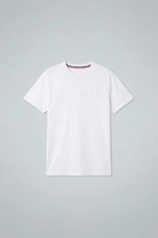 T-SHIRT WITH BRANDING