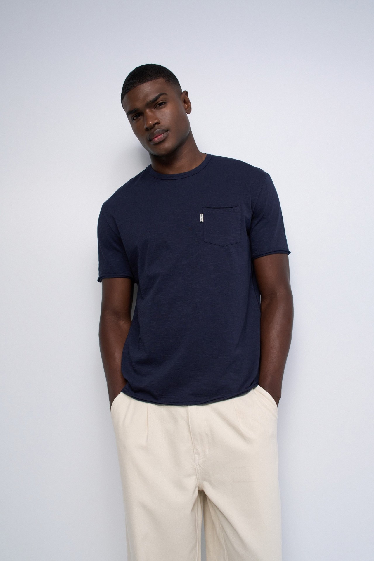 T-SHIRT WITH POCKET