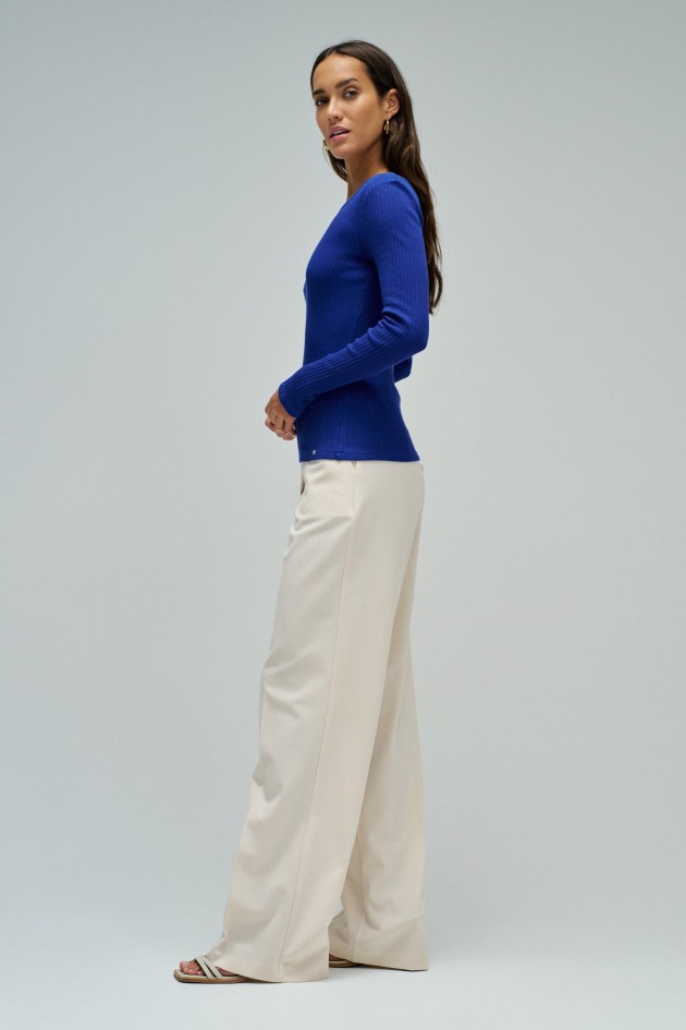 RIBBED KNIT TOP