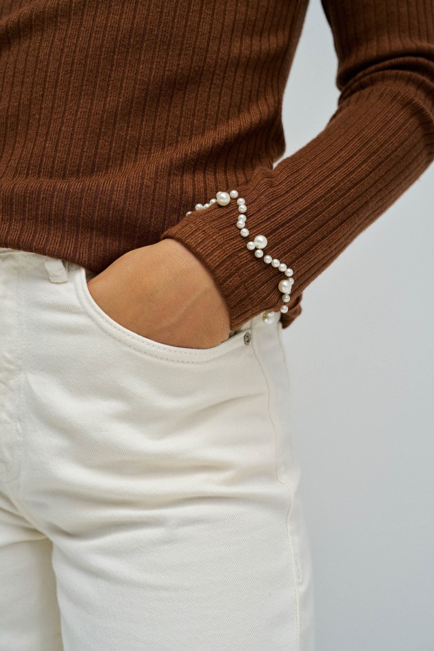 PULL EN MAILLE CÔTELÉE