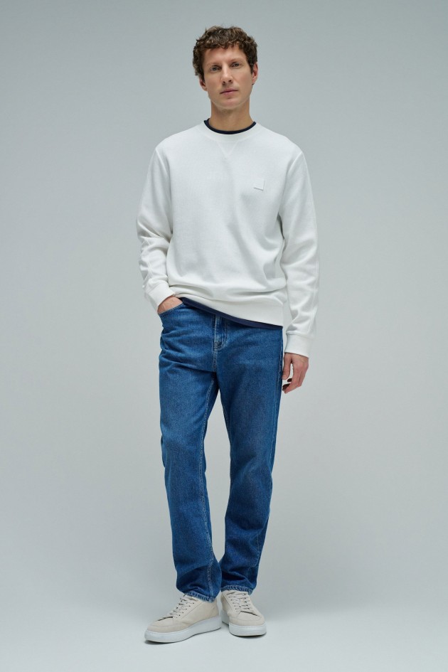 TEXTURED SWEATSHIRT