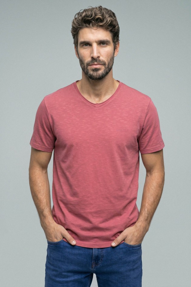 T-SHIRT AVEC BRANDING