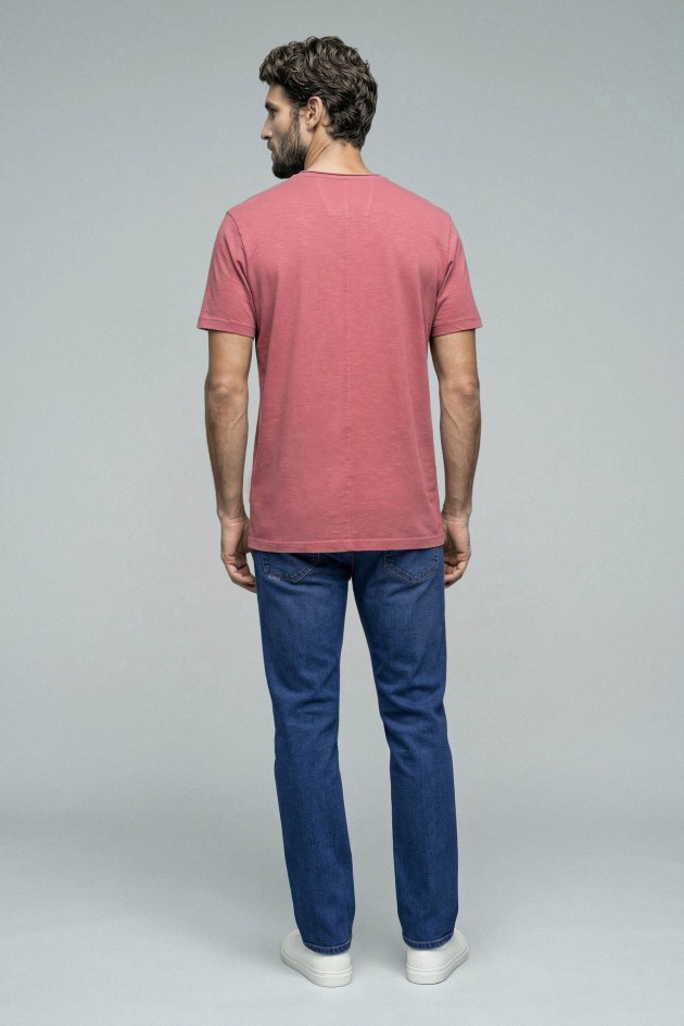 T-SHIRT AVEC BRANDING