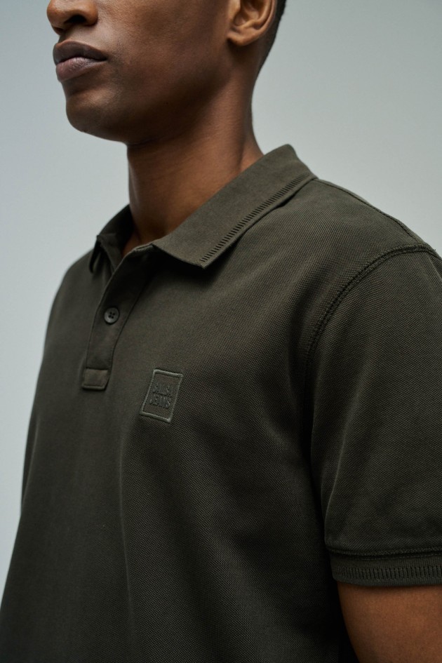 POLO WITH BRANDING