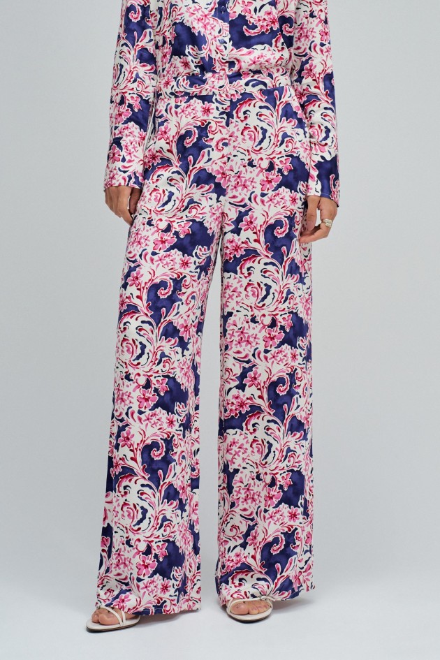REGULAR FIT TROUSERS WITH FLORAL PATTERN