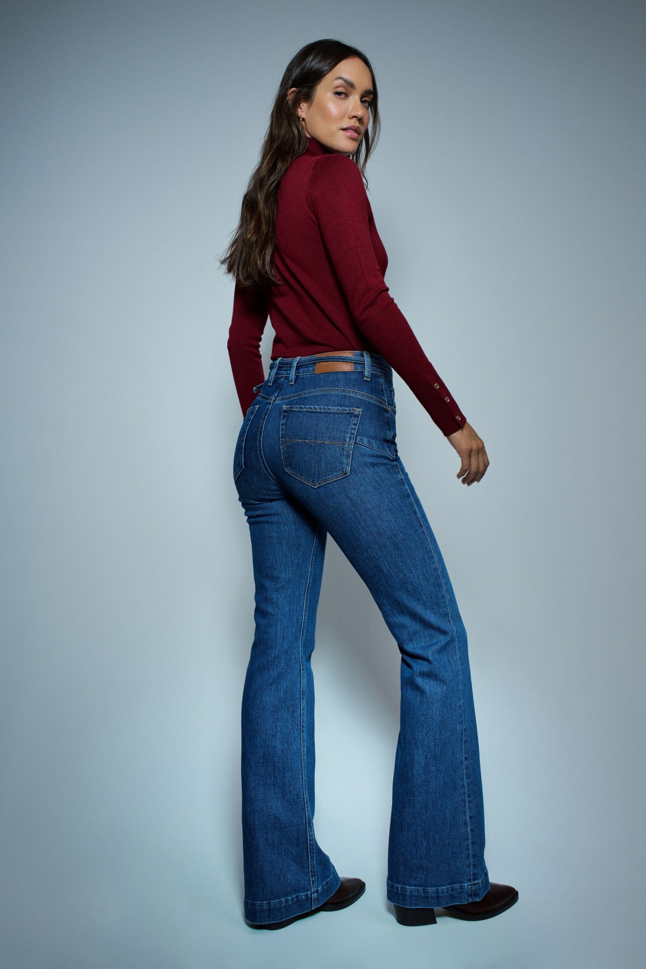 FAITH PUSH IN FLARE JEANS