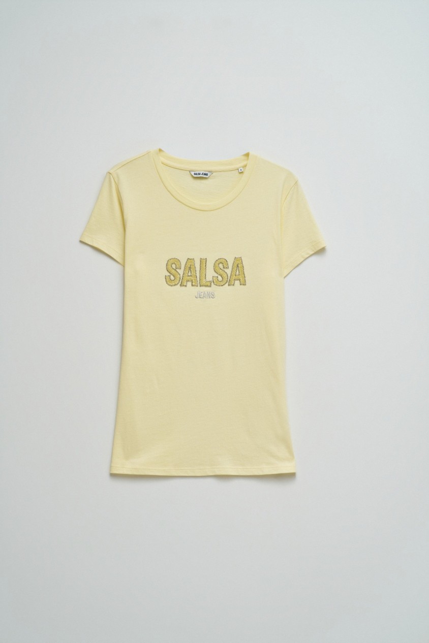 T-SHIRT MIT BRANDING