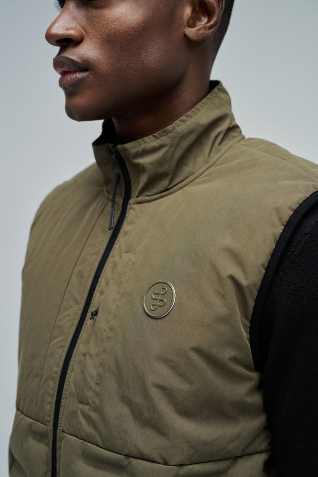 GEVULDE VEST