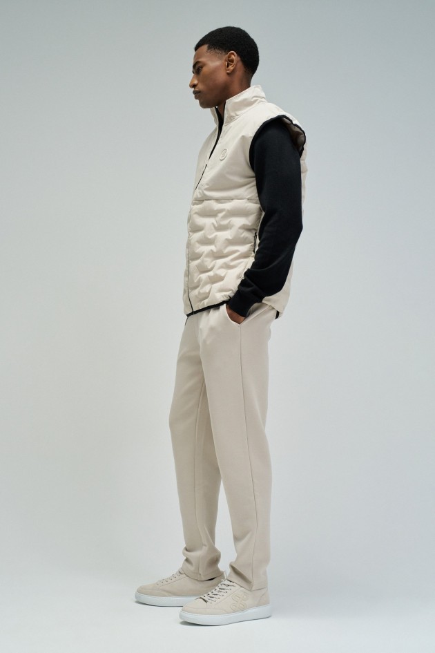GEVULDE VEST