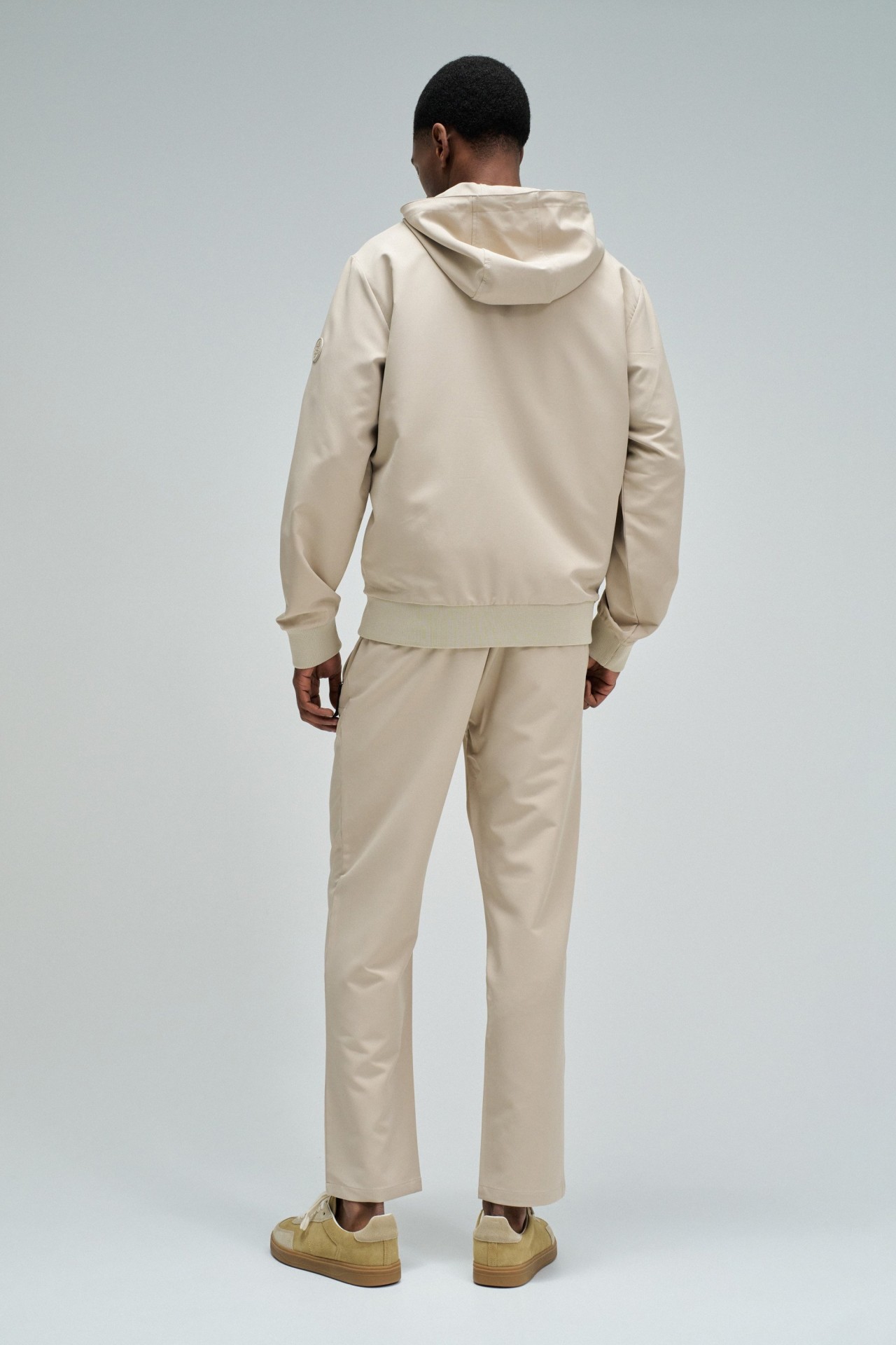 REGULAR FIT JACKE