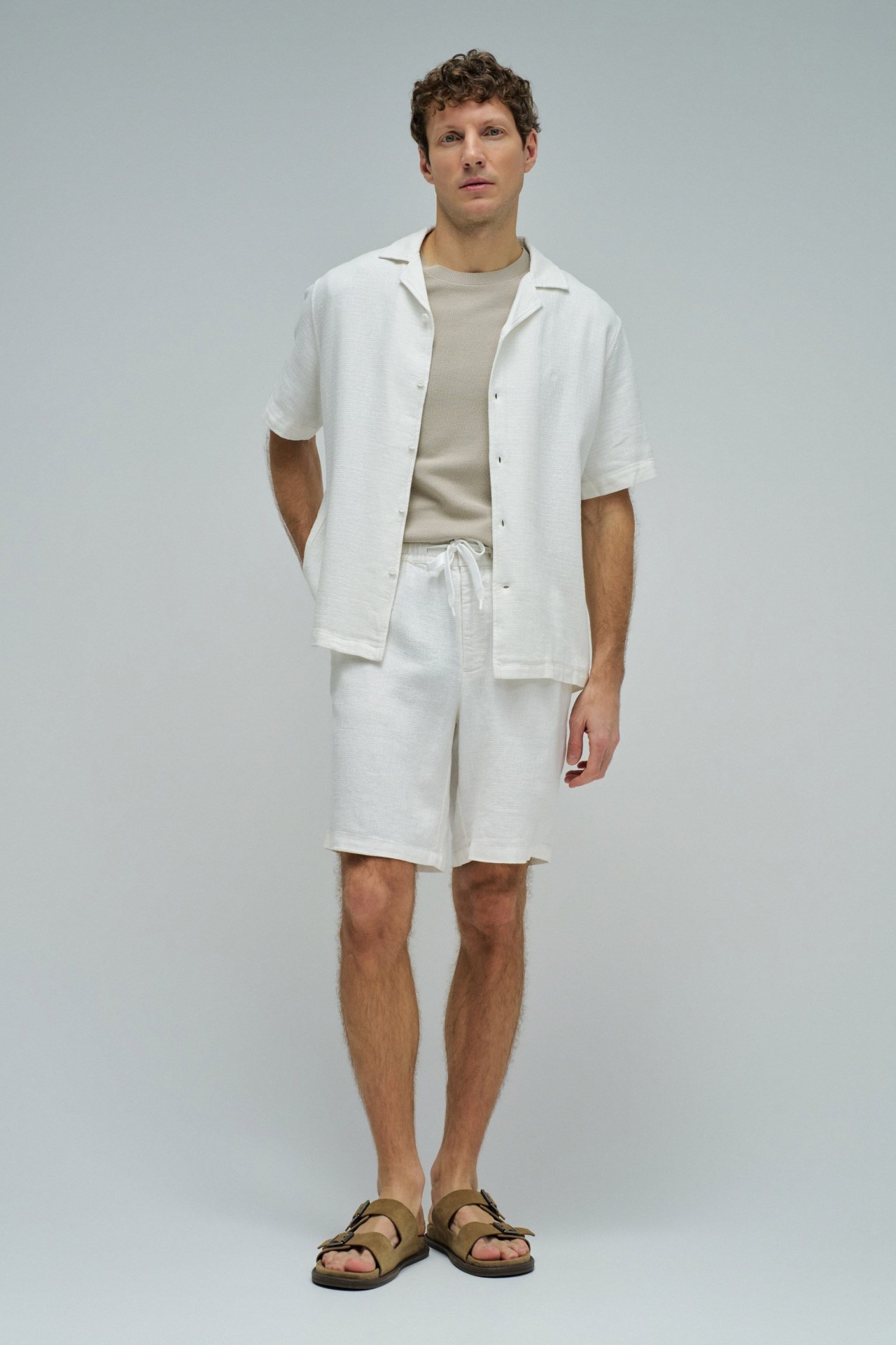 PANTALONES DE LINO