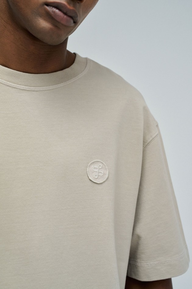 T-SHIRT MET BRANDING