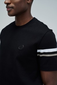 T-SHIRT MET STREPEN
