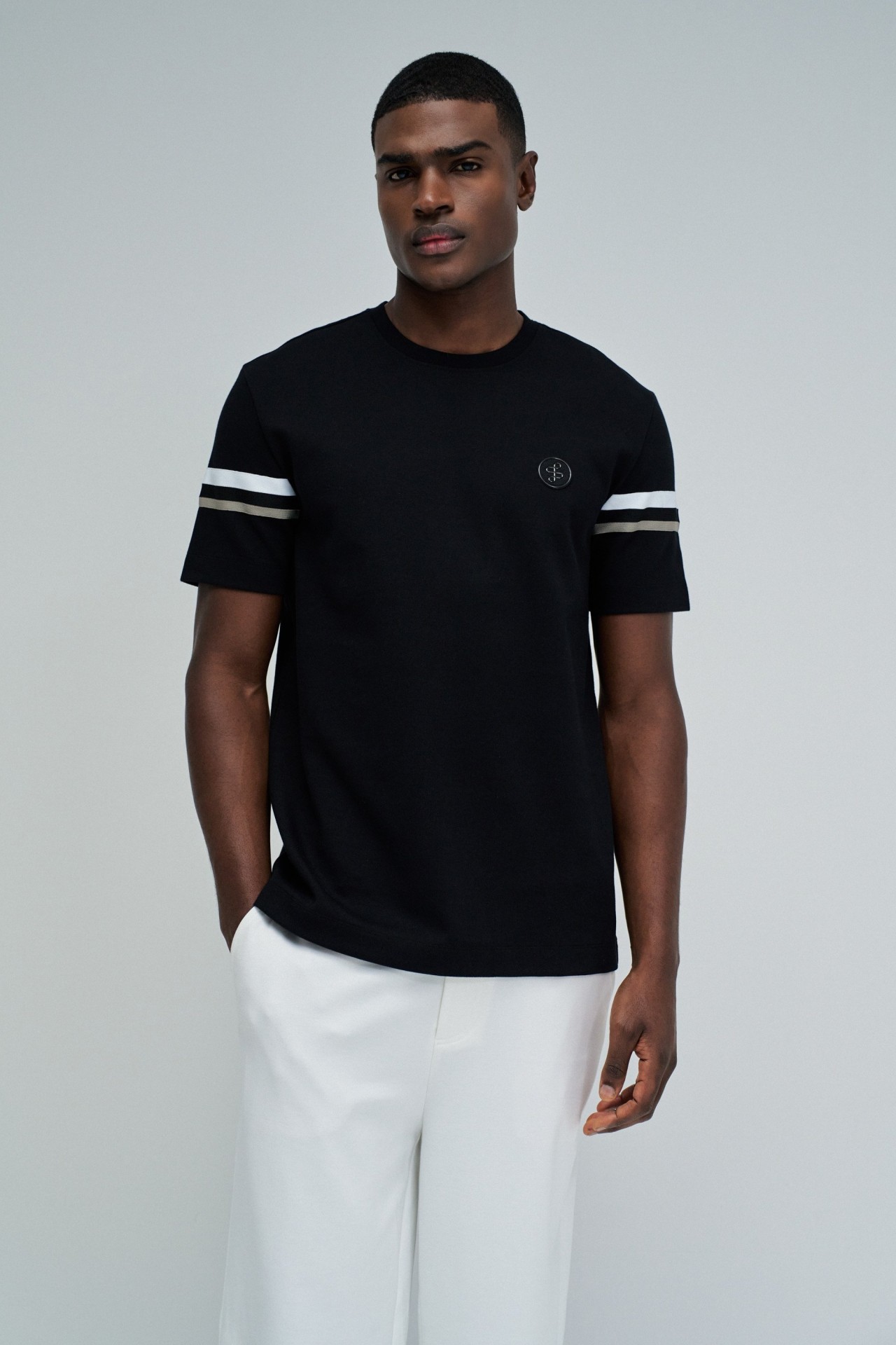 T-SHIRT MET STREPEN
