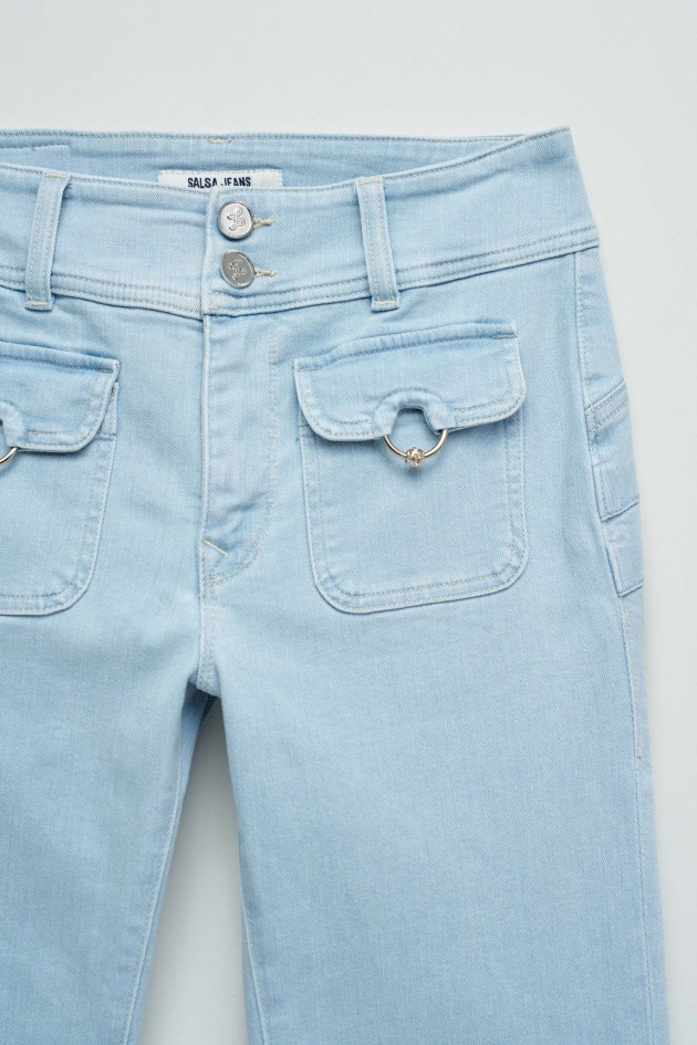 SECRET PUSH IN BOOTCUT JEANS