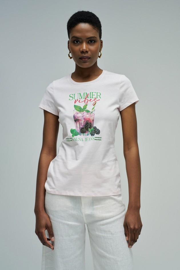 T-SHIRT WITH PRINT AND BRANDING