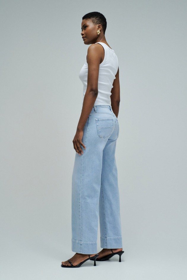 LOW RISE WIDE JEANS